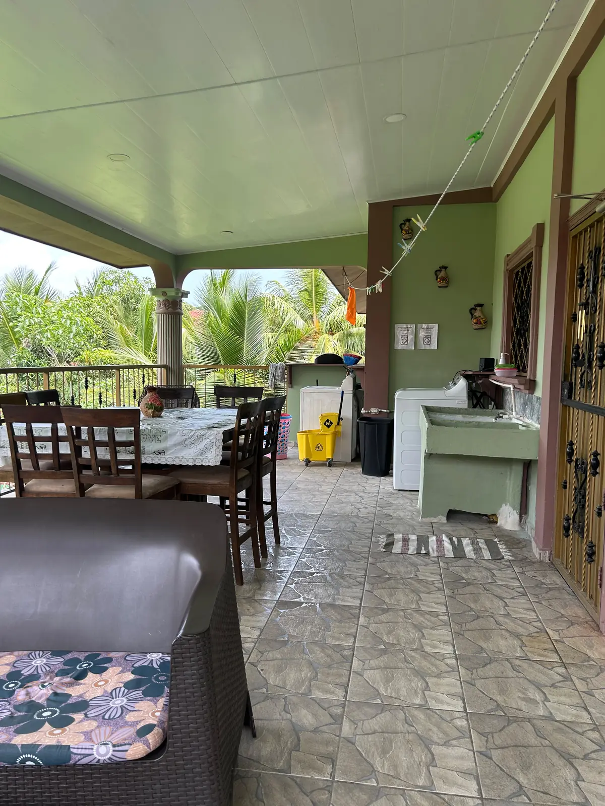 Casa de 2 niveles con piscina en Residencial El Naranjal, Puerto Cortés — foto 2